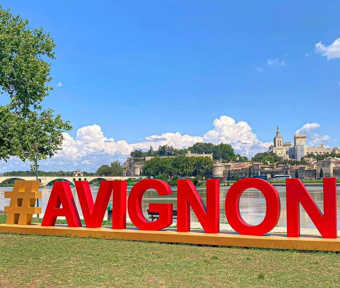 Havre De Paix Avignon Avec Jacuzzi & Sauna Francia